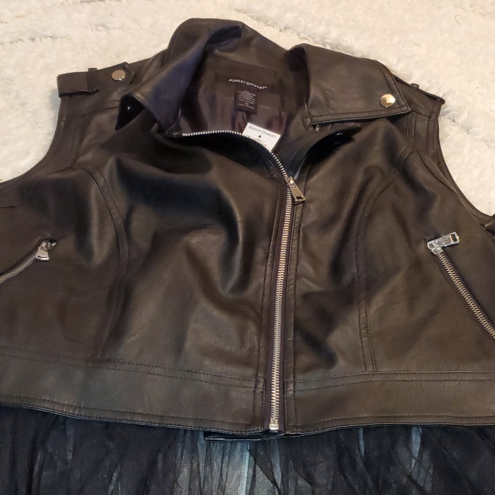 Vest with sheer removable drape